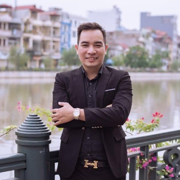 Mr. Hoàng Tráng